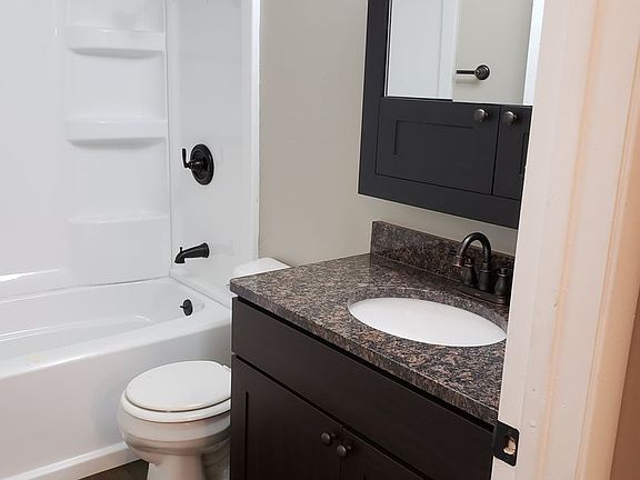 5th image of 503 Ohio St #103