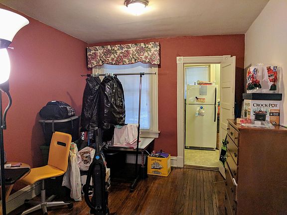 4th image of 304 N Cleveland St APT 1