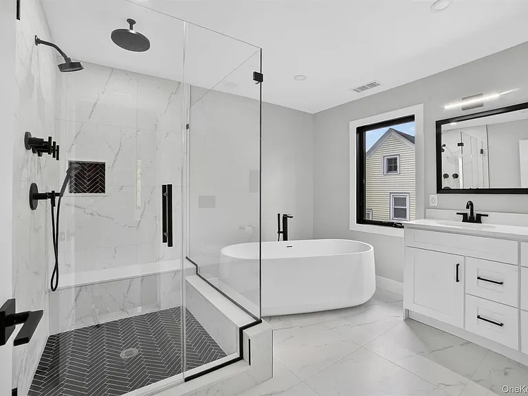 23 Hudson Ave — Photo 16