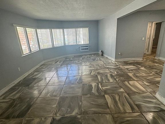 3rd image of 10190 E Bay Harbor Dr APT 1E