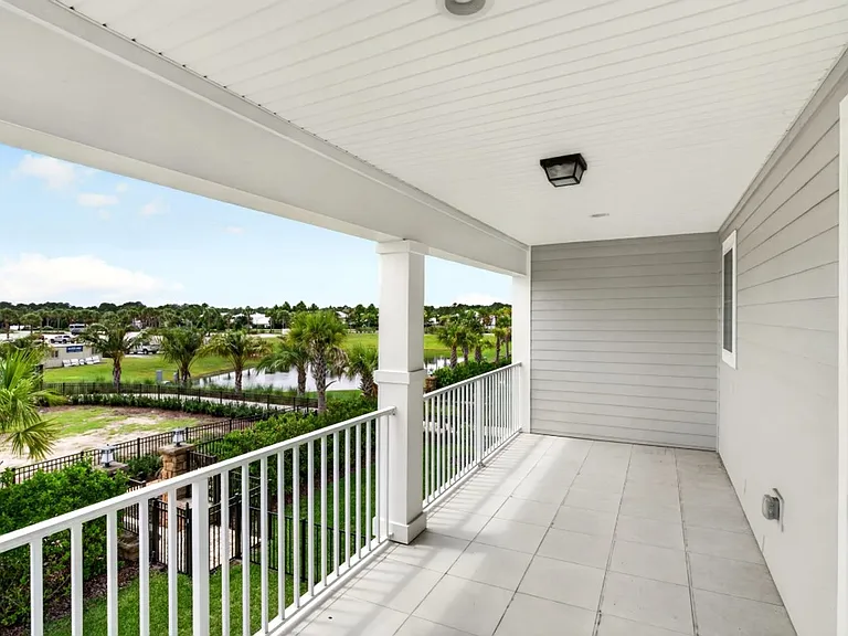 527 Marquesa Cir — Photo 37