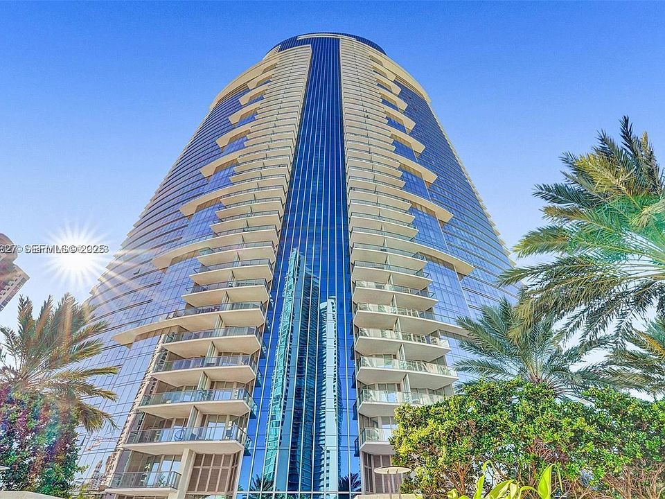 1st image of 851 NE 1st Ave #3601A
