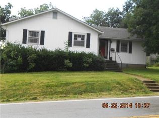 3701 NE 46th Ter, Kansas City, MO 64117