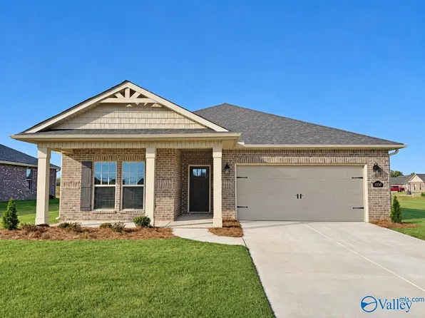 1050 Maplehurst St, Decatur, AL 35603