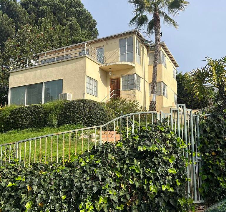 1st image of 3863 Franklin Ave