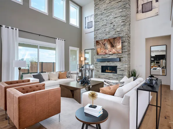 3370 N Del Sol Way, Star, ID 83669