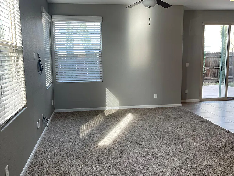 2042 E Christensen Dr — Photo 5