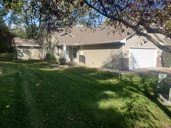11027 Lincoln Ct NE, Blaine, MN 55434