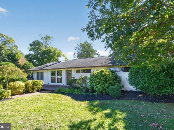 4613 Cottonwood Pl, Alexandria, VA 22310