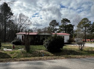 197 Cedar Dr, Commerce, GA 30529