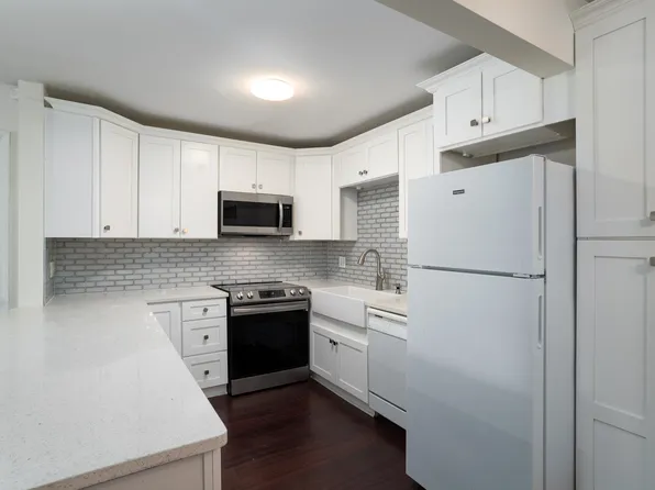 4755 Hedgemore Dr Unit I, Charlotte, NC 28209