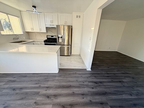 5th image of 7328 Vista Del Monte Ave #1