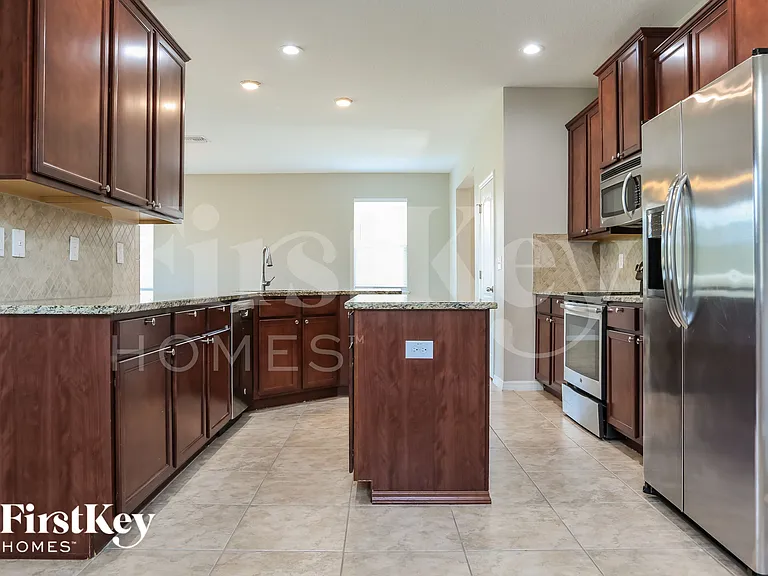 316 Corbett Bluff Dr — Photo 4
