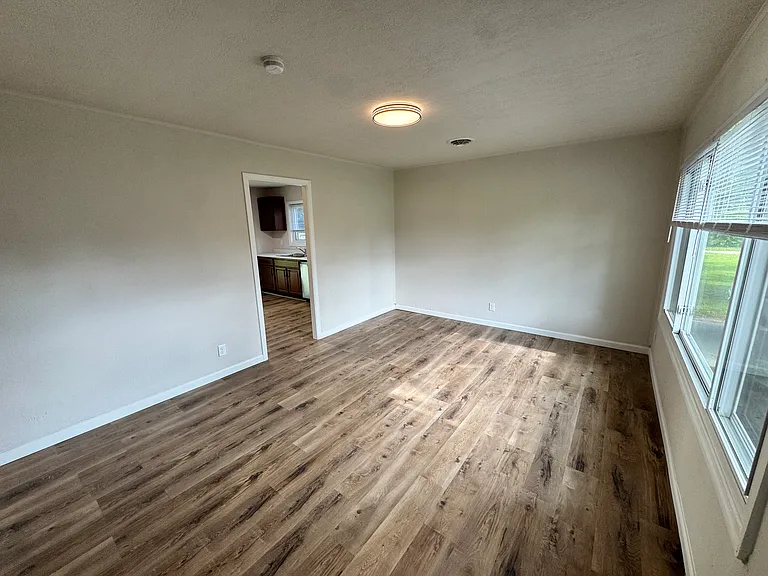 312 Mulberry Blvd — Photo 7
