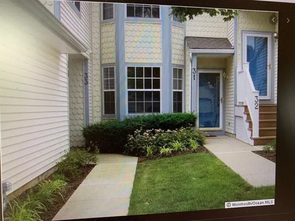 31 Evergreen Ct, Freehold, NJ 07728