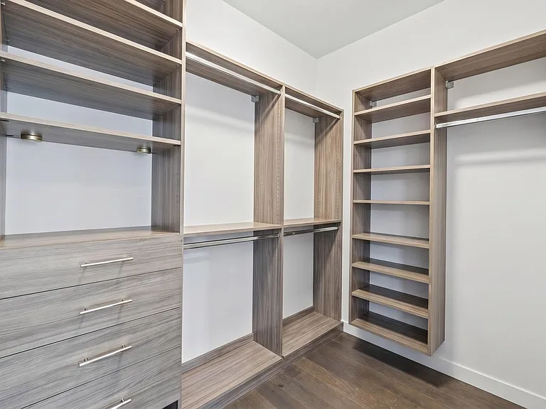 1423 Biondo Way — Photo 33