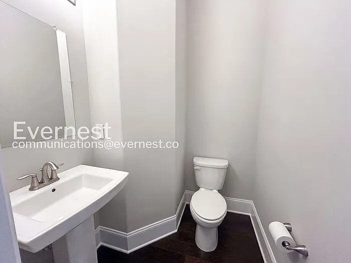 2140 Coventry Dr — Photo 24