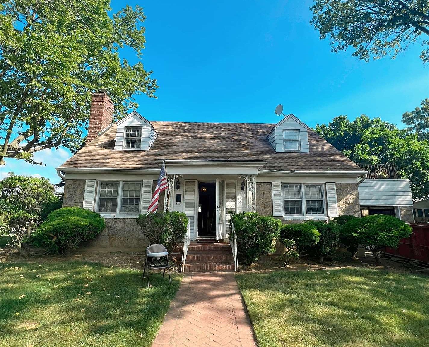 129 Lawrence Street, New Hyde Park, NY 11040 Zillow