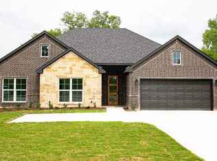 1312 S Peachtree Rd, Mesquite, TX 75149