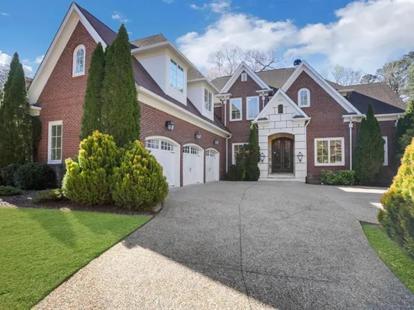 821 Camden Park Ct NE, Atlanta, GA 30342