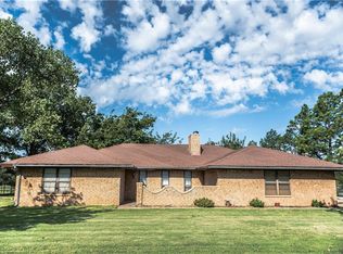 110 Oldham Rd, Nocona, TX 76255