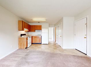106 W Shelbourne Dr #2, Normal, IL 61761