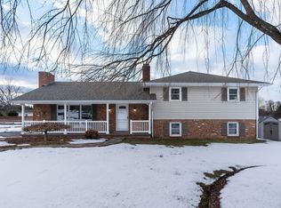 936 Cattle Scales Rd, Waynesboro, VA 22980