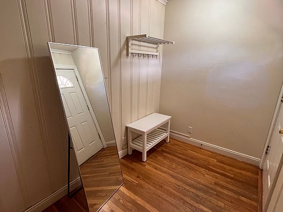 4th image of 834 N 14th St