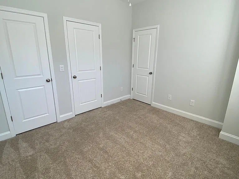 132 Manordale Dr — Photo 9