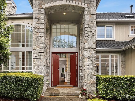 3rd image of 26509 SE 20th Place