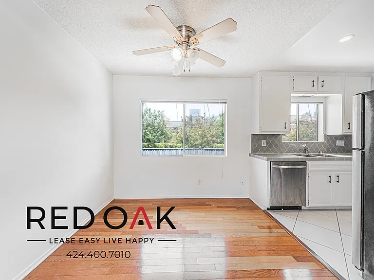 2035 Rodney Dr #5 — Photo 6