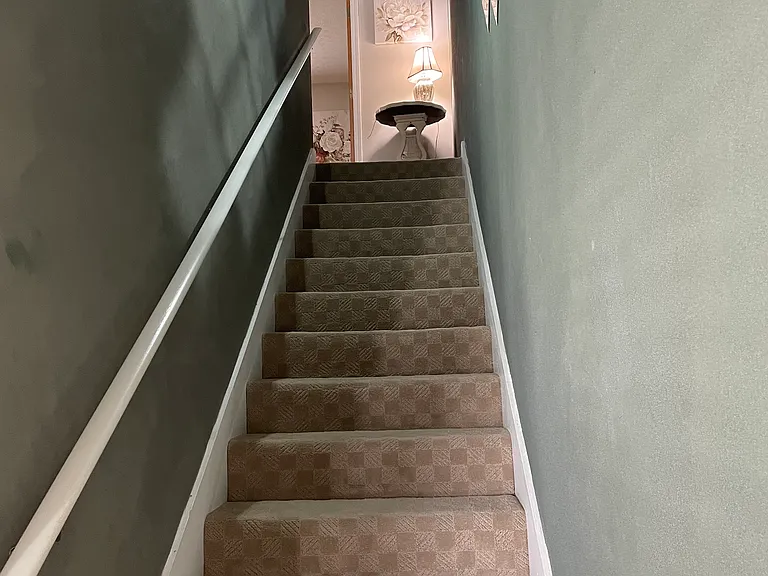 Chatelaine Cir — Photo 9