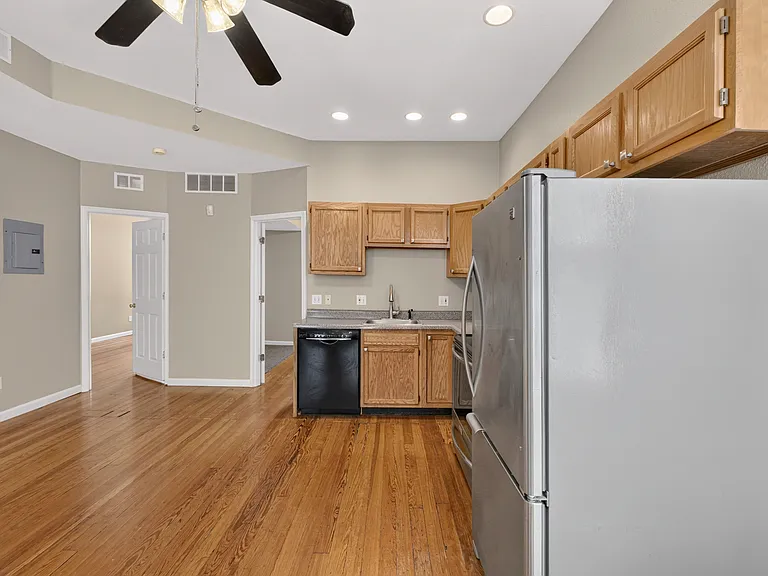 3641 McDonald Ave #2 — Photo 10