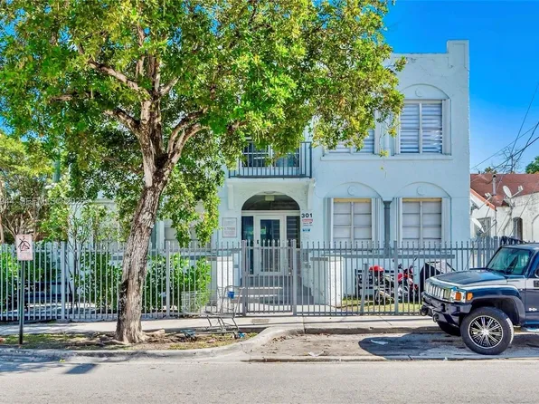 301 SW 10th Ave #1, Miami, FL 33130