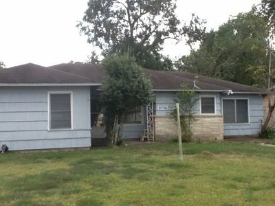 5730 Belarbor St, Houston, TX, 77033