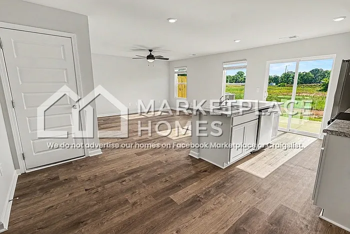 133 River Rock St — Photo 6
