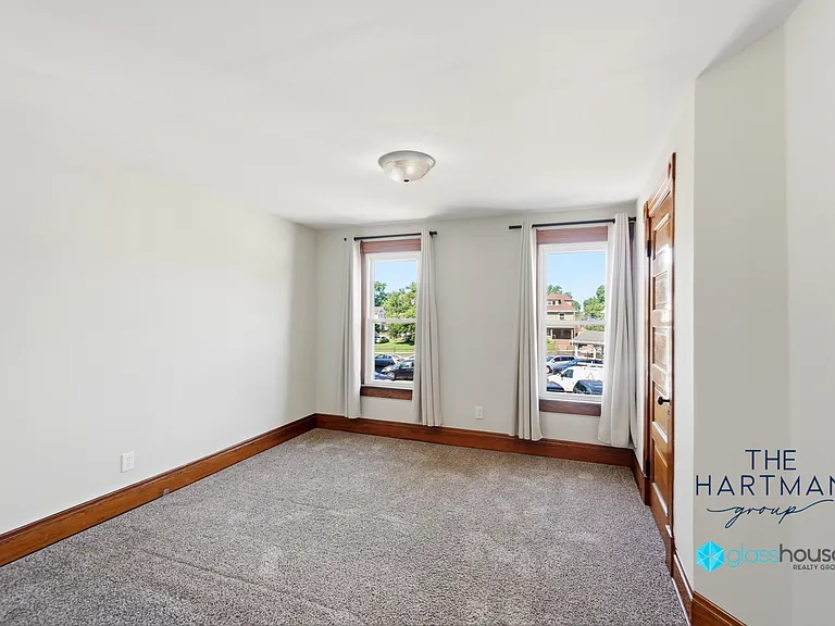 142 S Van Lear St — Photo 15