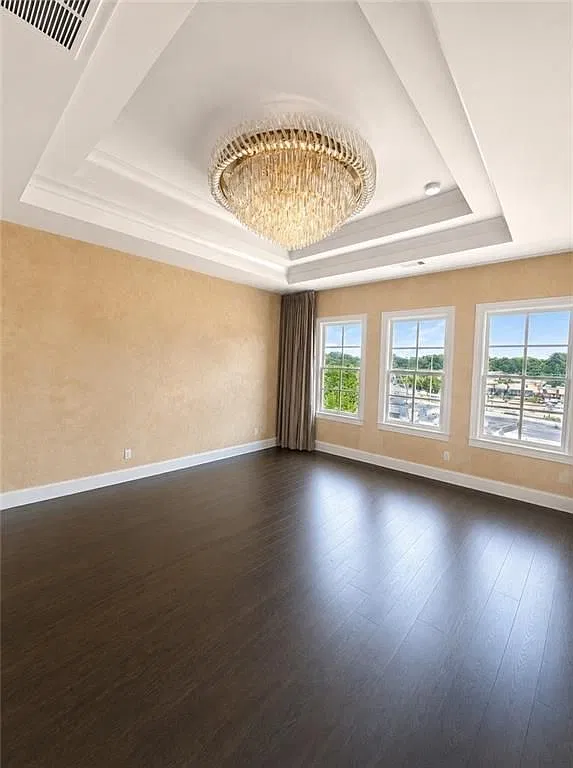 4 bed, 4.0 bath, 2538 sqft, $4,500 — Photo 1