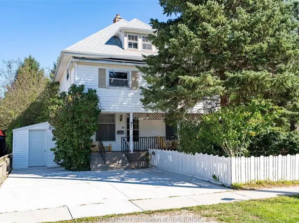 802 Elgin St, Chatham Kent, ON N8A 3C5