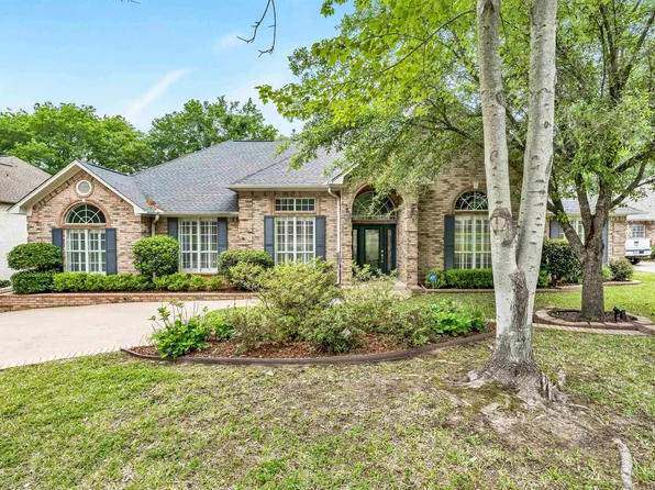 1701 Royal Oak Dr, Tyler, TX 75703