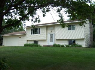 1346 30th St SE, Buffalo, MN 55313