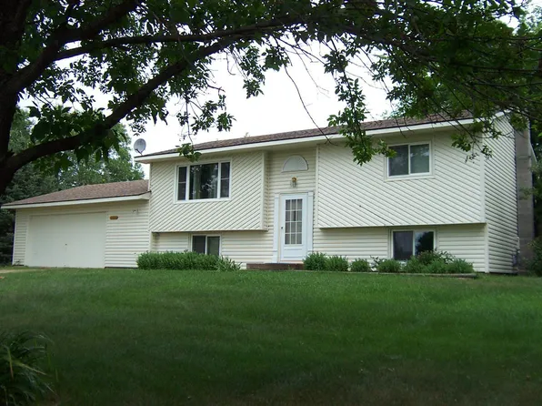 1346 30th St SE, Buffalo, MN 55313