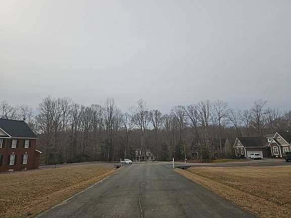 4th image of 8230 Christian Ridge Dr