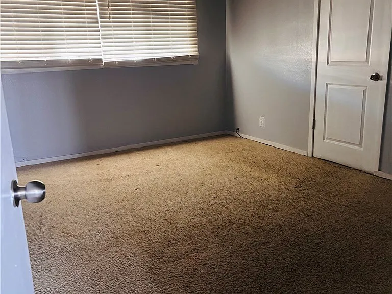 38650 Yucca Tree St — Photo 11