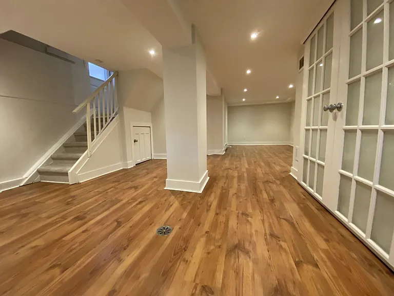 22 Lorindale Ave — Photo 27