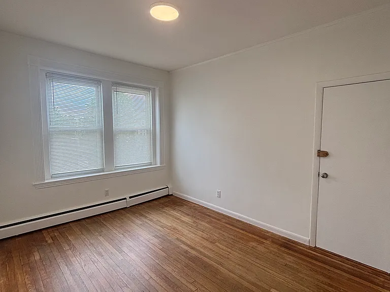 60 Gorham Ave #11 — Photo 4