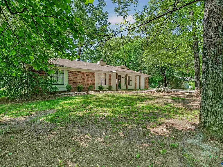 124 W Emert Rd — Photo 22