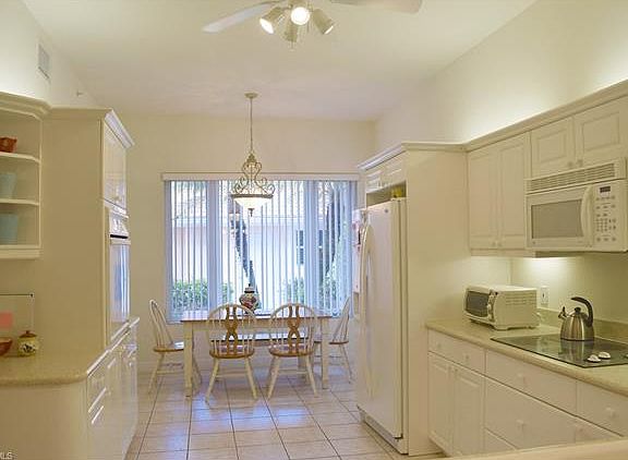 4th image of 2335 Hidden Lake Dr APT 3