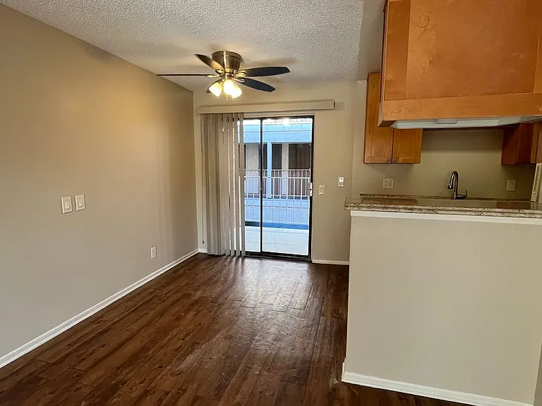 2230 E 6th St — Photo 11