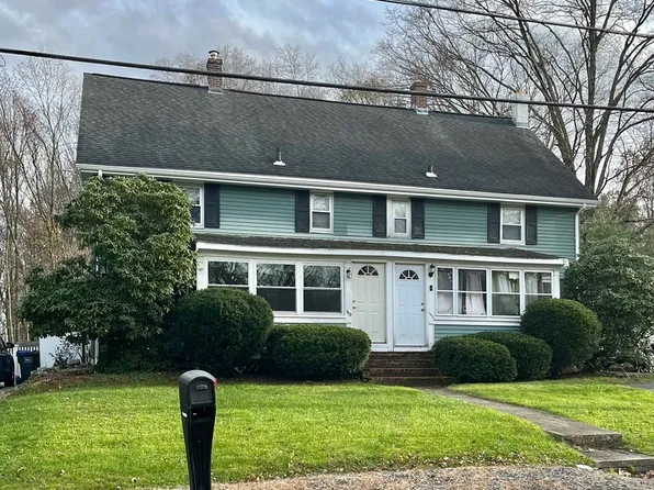 140 Mill St, Hopedale, MA 01747